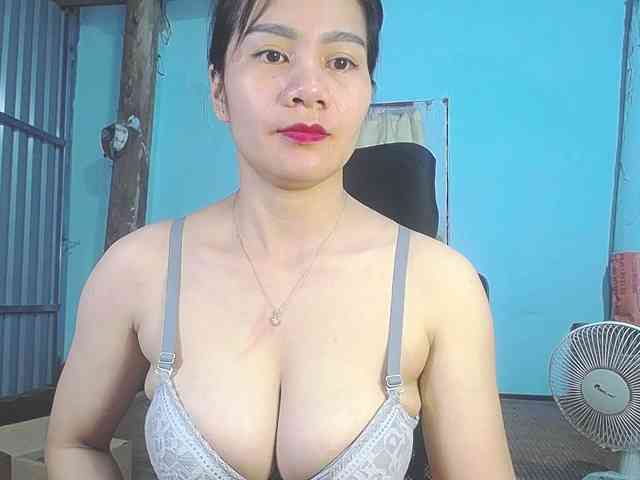 EllaShow93 webcam