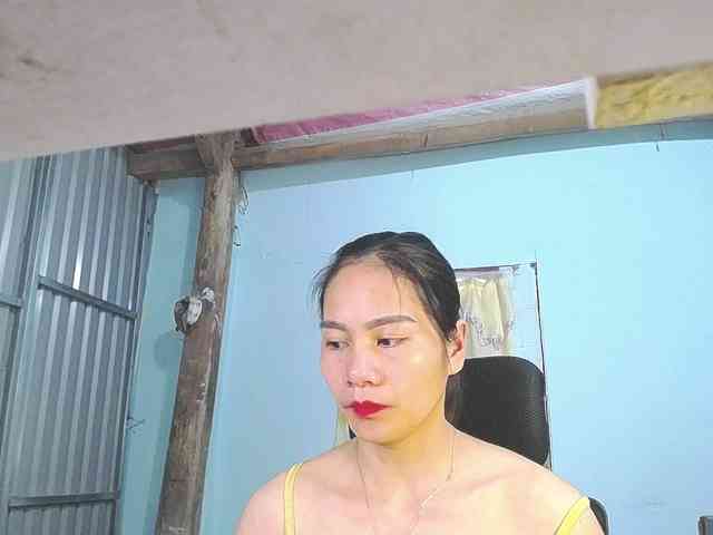 EllaShow93 webcam
