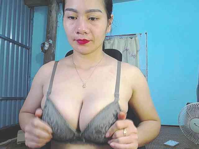 EllaShow93 webcam