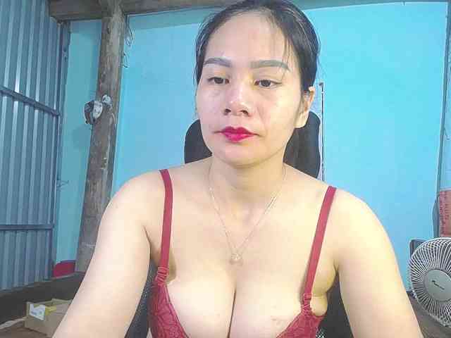 EllaShow93 webcam