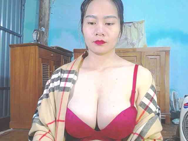 EllaShow93 webcam