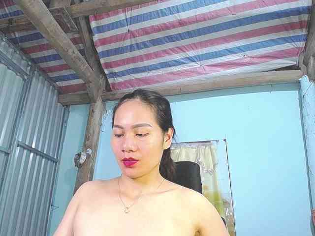 EllaShow93 webcam