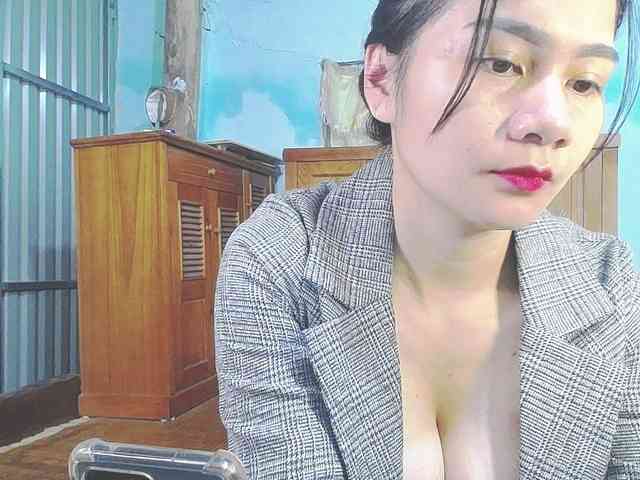 EllaShow93 webcam