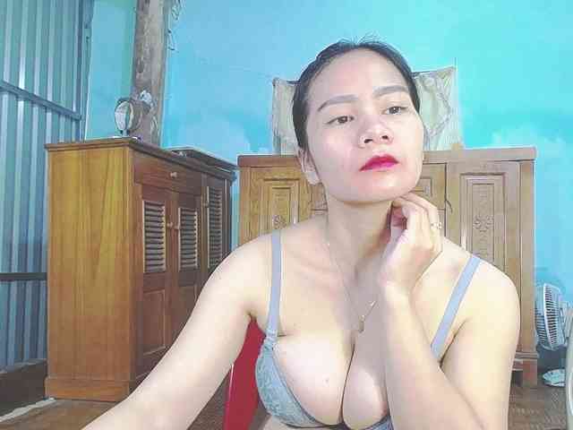 EllaShow93
