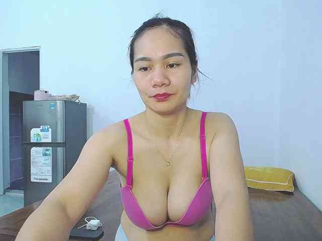 EllaShow93 webcam
