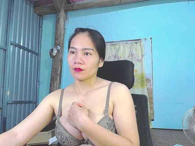 cam live sex EllaShow93