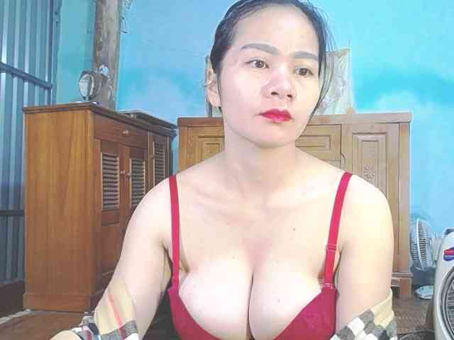 EllaShow93 webcam