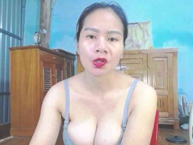 EllaShow93 webcam