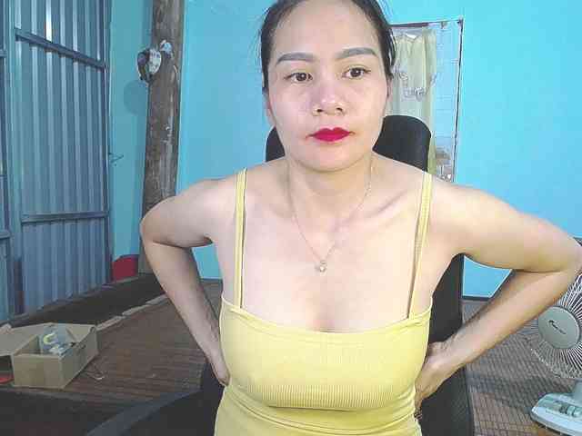 EllaShow93 webcam