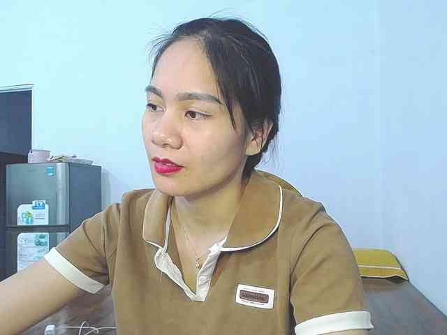 EllaShow93 webcam