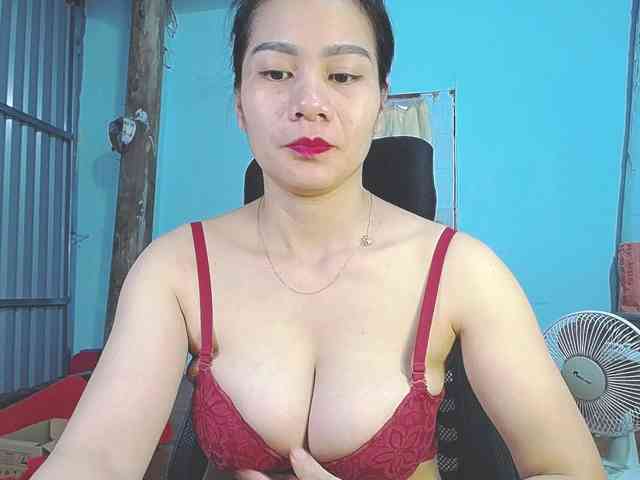 EllaShow93 webcam