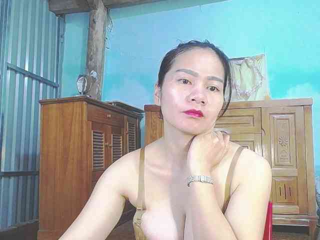 EllaShow93 webcam