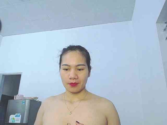 EllaShow93 webcam