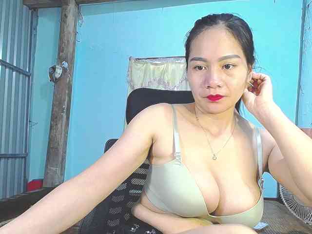 EllaShow93 webcam