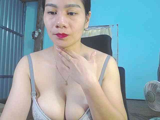 EllaShow93 webcam