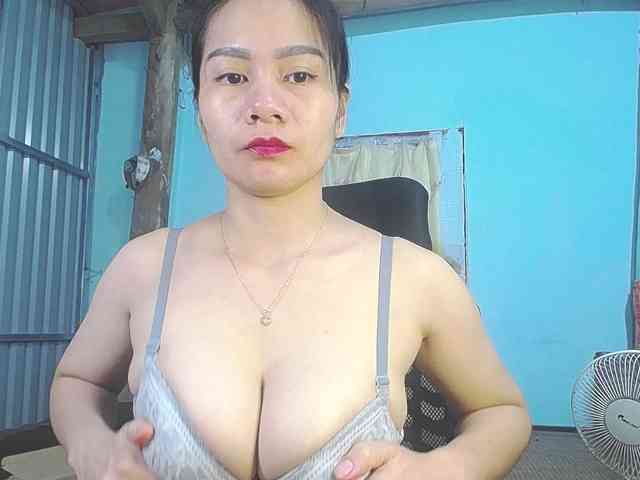 EllaShow93 webcam