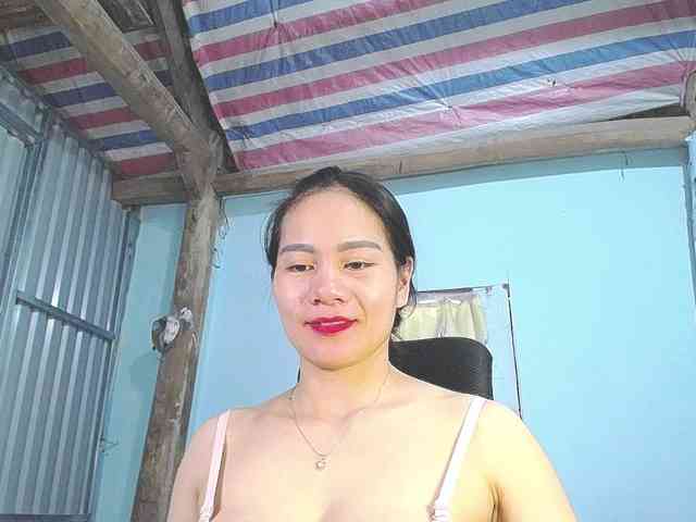 EllaShow93 webcam