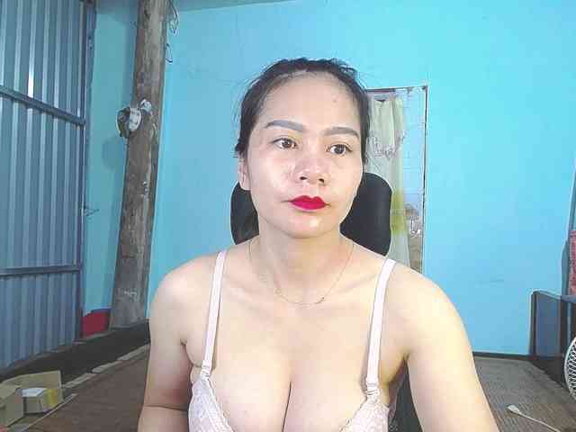 EllaShow93 webcam