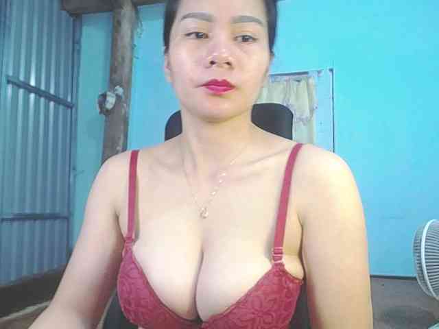 EllaShow93 webcam