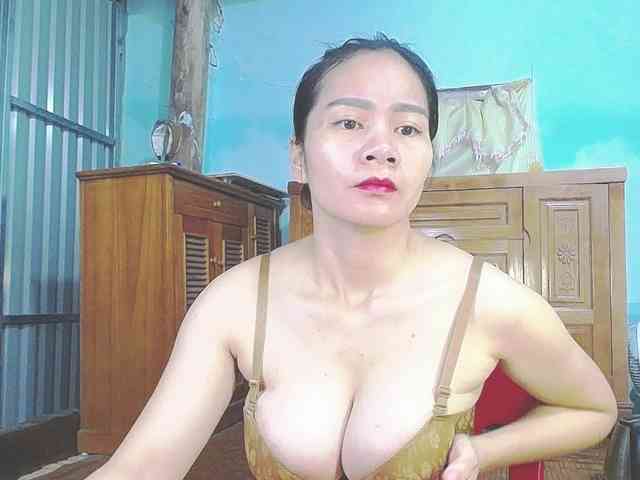 EllaShow93 webcam