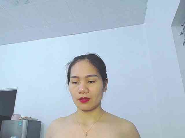 EllaShow93 webcam