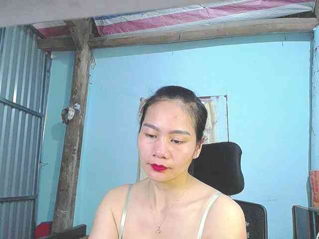 EllaShow93 webcam