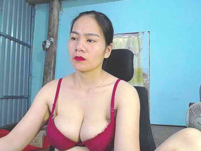 EllaShow93 webcam