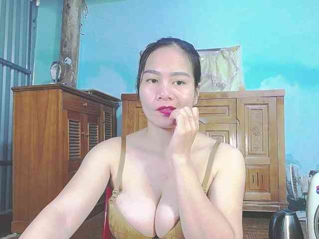 EllaShow93 webcam