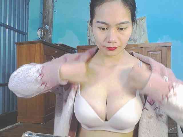 EllaShow93 webcam