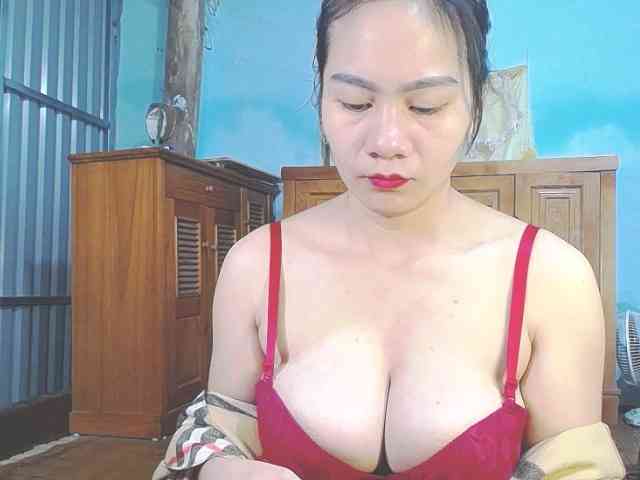 EllaShow93 webcam