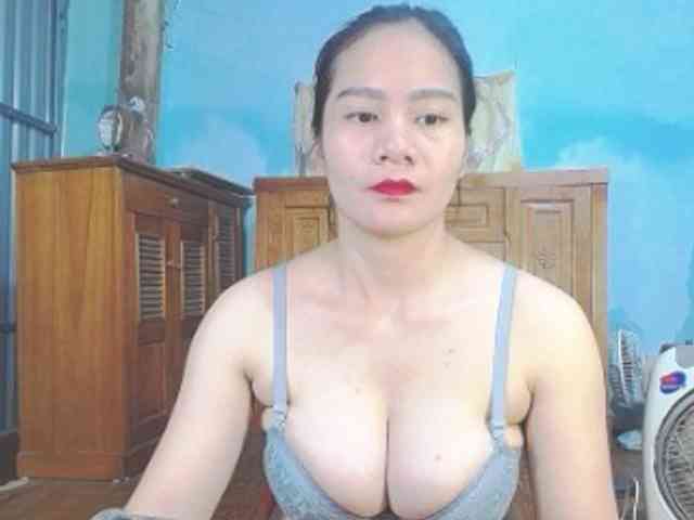 EllaShow93 webcam