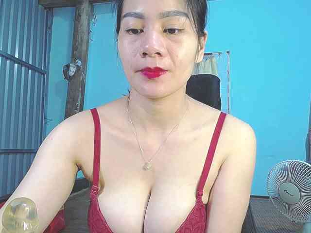 EllaShow93 webcam