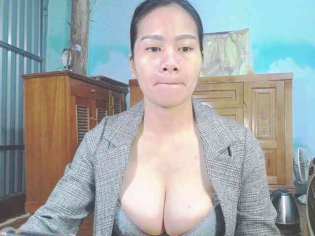 EllaShow93