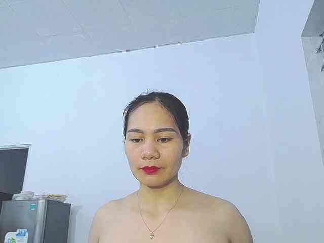 EllaShow93 webcam