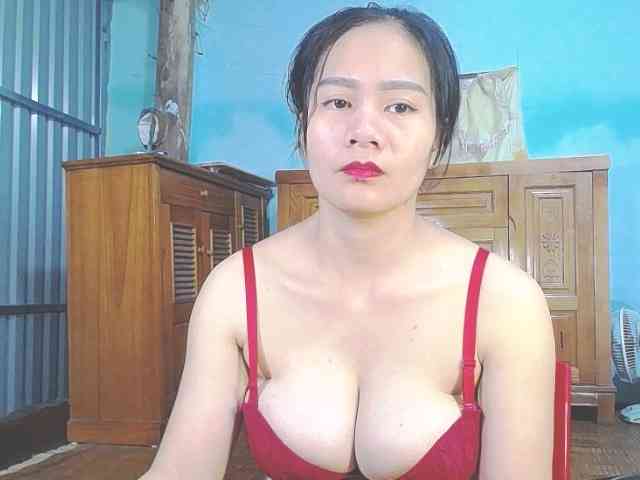 EllaShow93 webcam