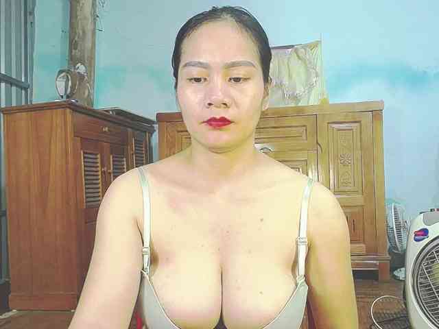 EllaShow93 webcam
