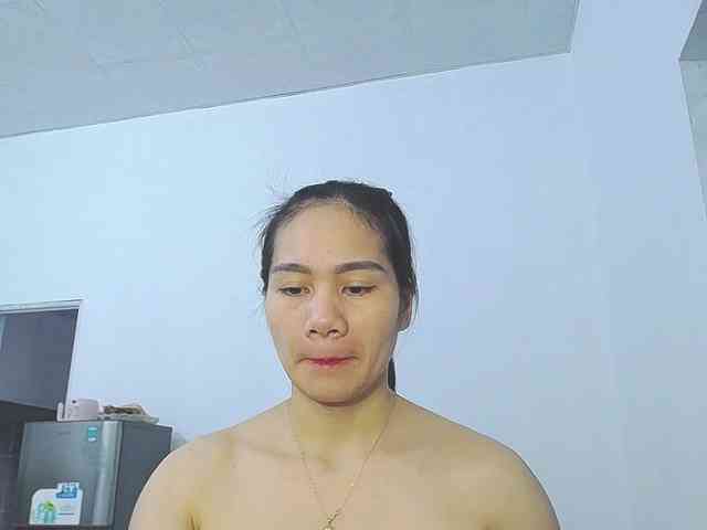 EllaShow93 webcam
