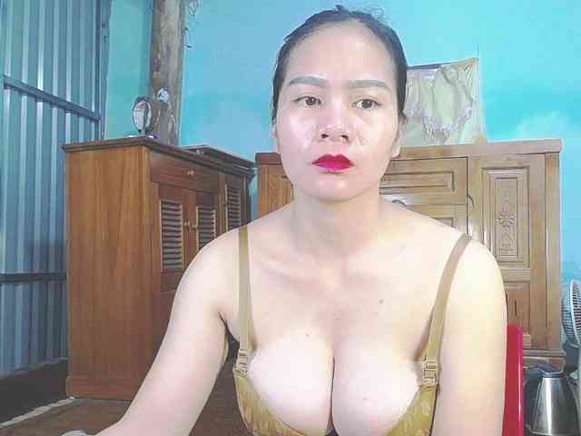 EllaShow93 webcam