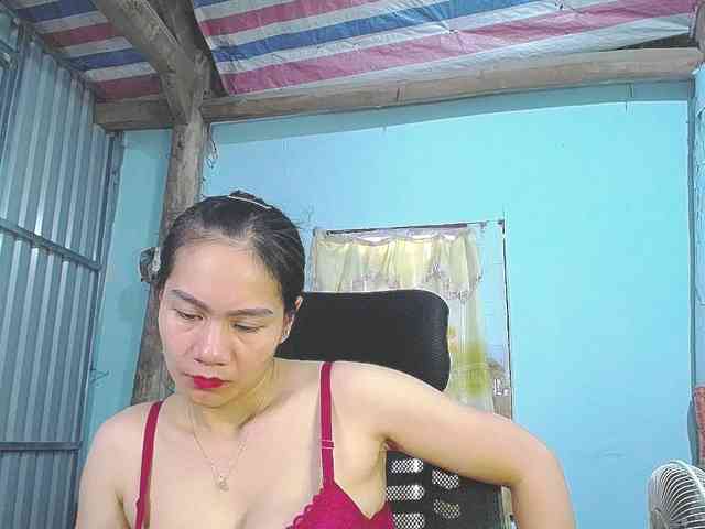 EllaShow93 webcam