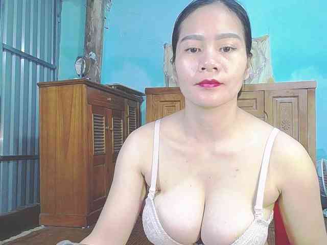 EllaShow93 webcam