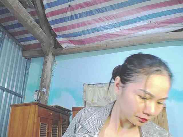 EllaShow93 webcam