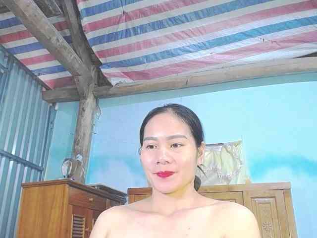 EllaShow93 webcam