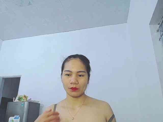 EllaShow93 webcam