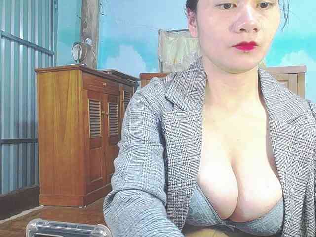 EllaShow93 webcam