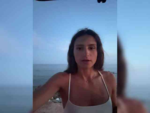 ValeryRoyale webcam