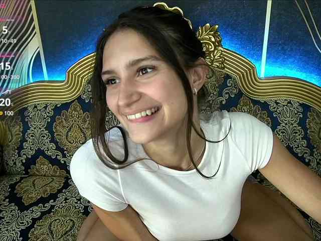 ValeryRoyale webcam