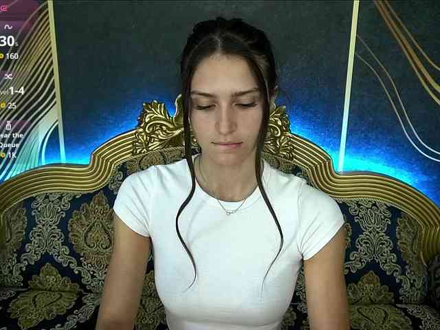 ValeryRoyale webcam