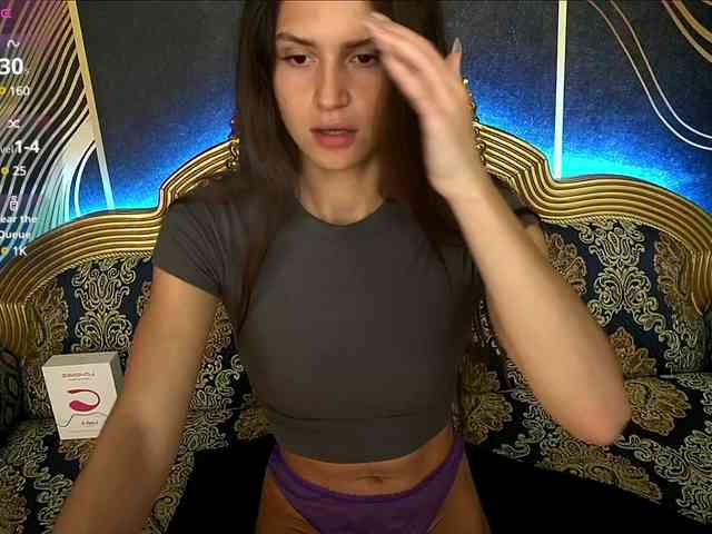 ValeryRoyale webcam