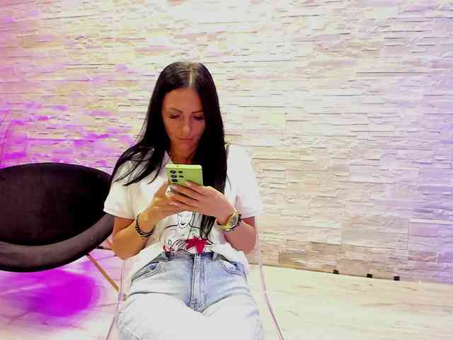 Ariannam00n webcam