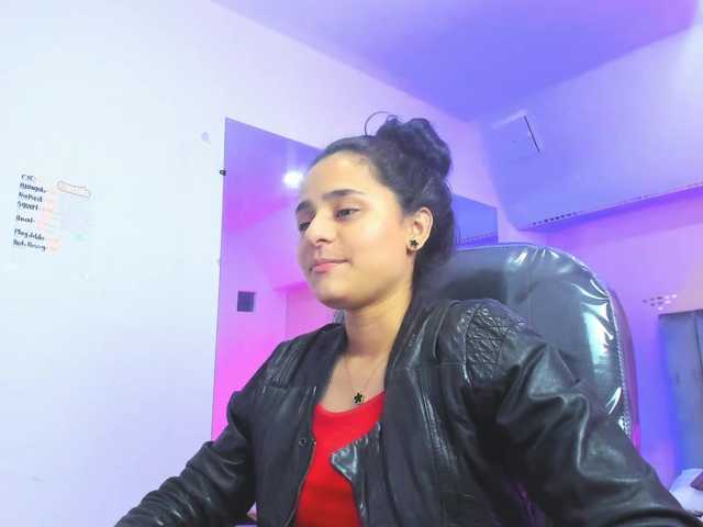 Giselle-Roldan's BongaCams show and profile